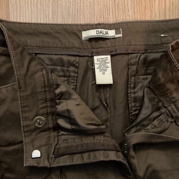 🦋 3/$25 Brown Cotton Shorts - Picture 3 of 8